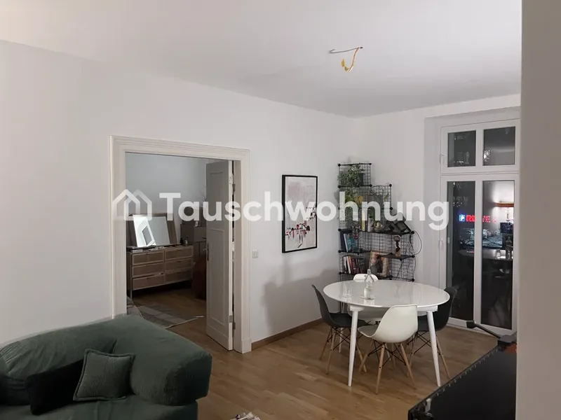 Tauschwohnung: 2-Zimmer-Wohnung im Hinterhof – 1. Stock, renoviertes Altbau — photo 1